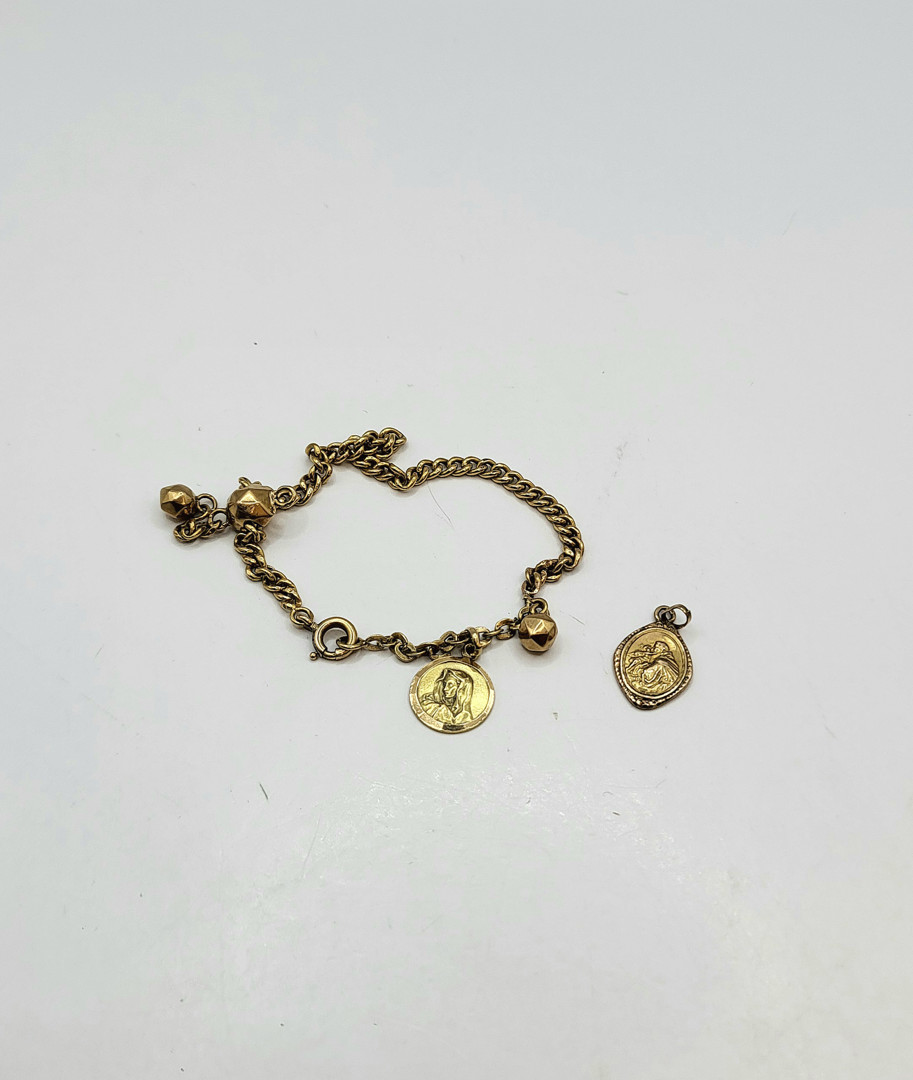 Bracciale e ciondolo oro