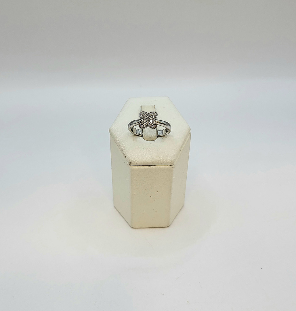 Anello a firma Recarlo oro diamantini