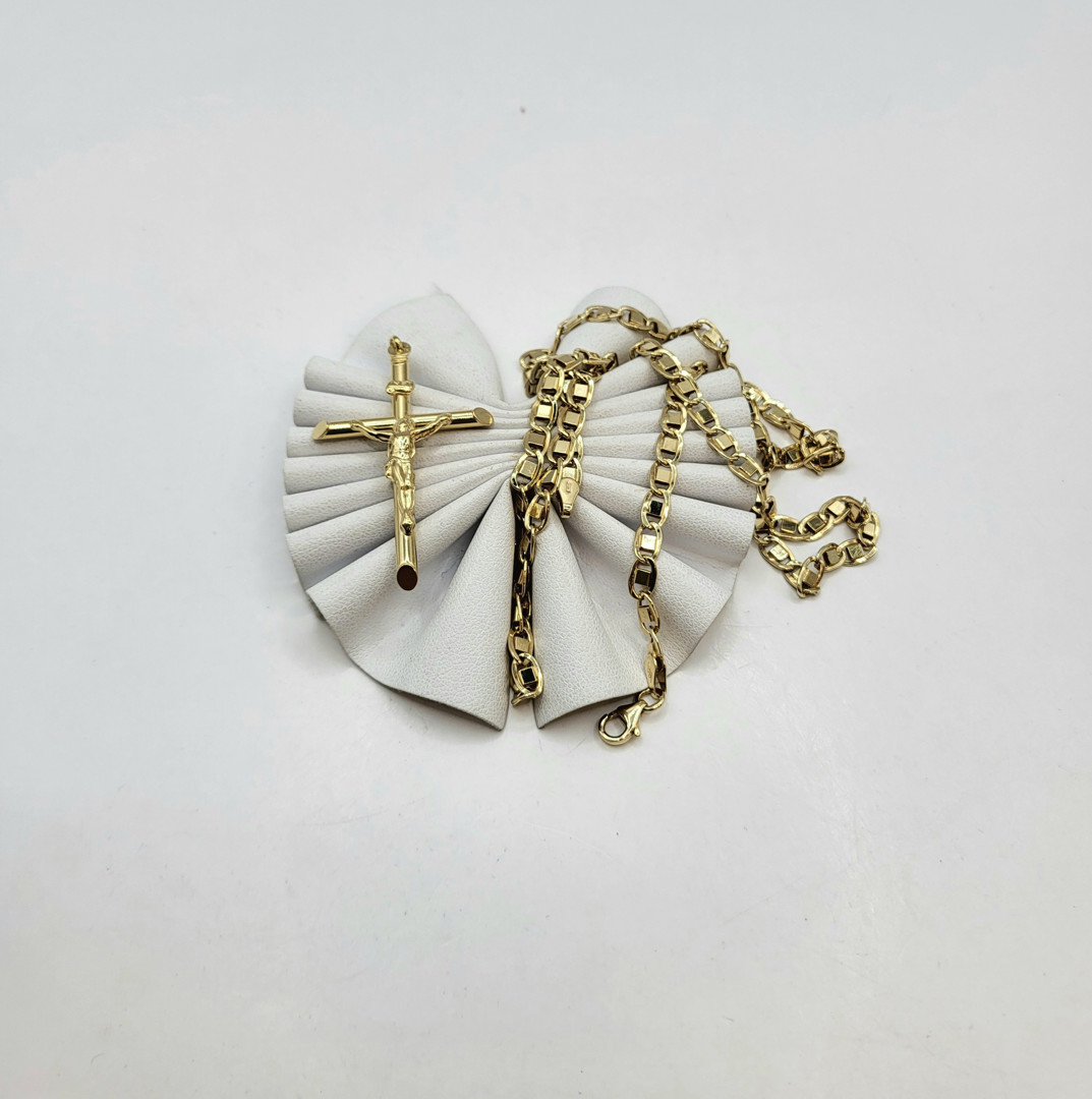 Catena e ciondolo oro