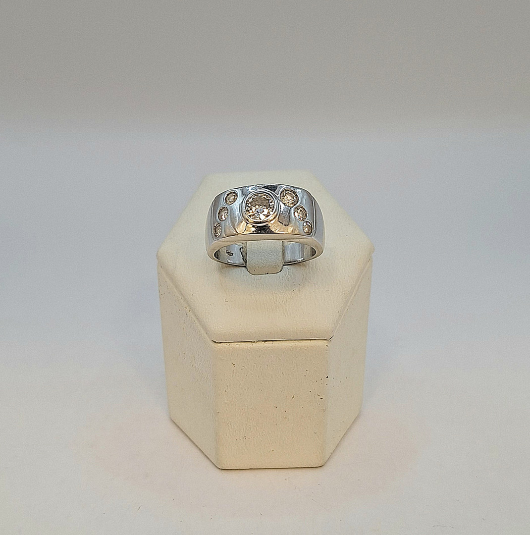 Anello oro diamanti