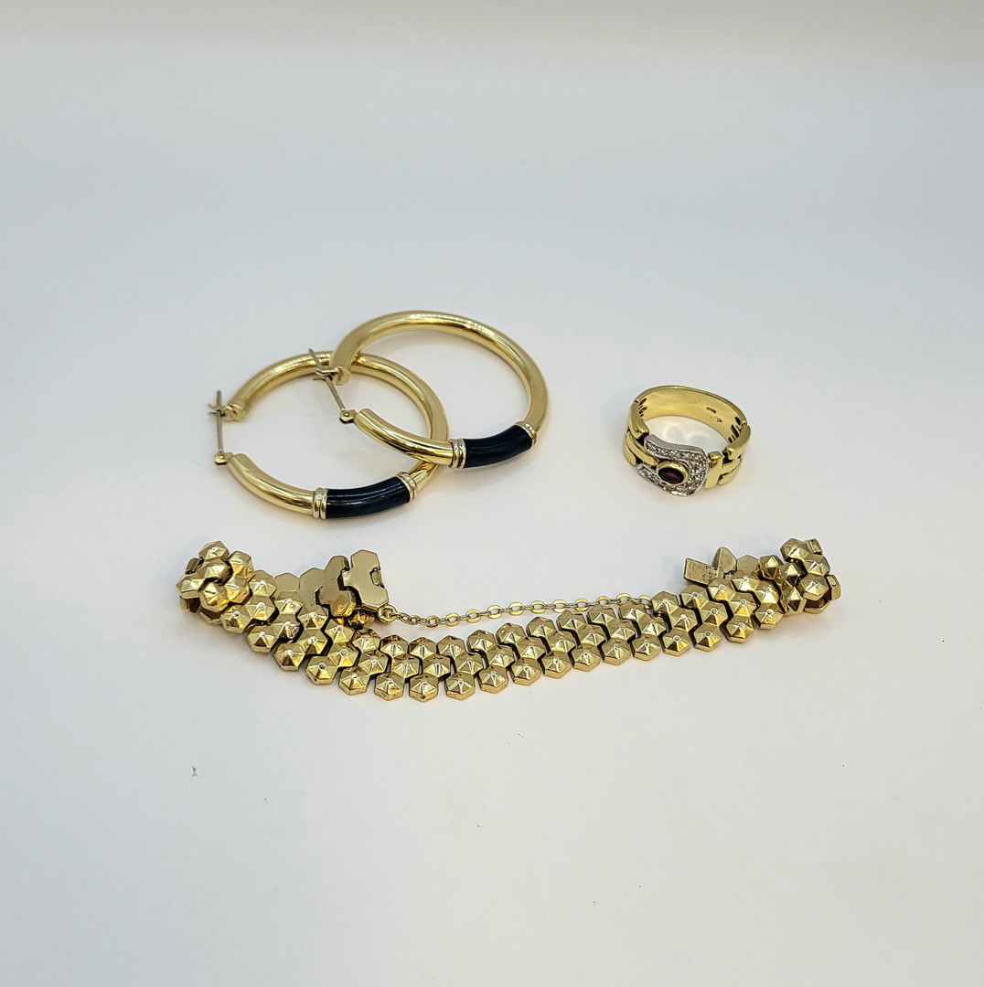 Bracciale paio orecchini anello oro diamantini pietra smalti