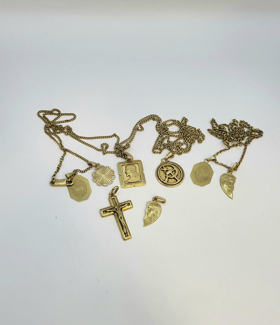 3 collane 8 ciondoli oro