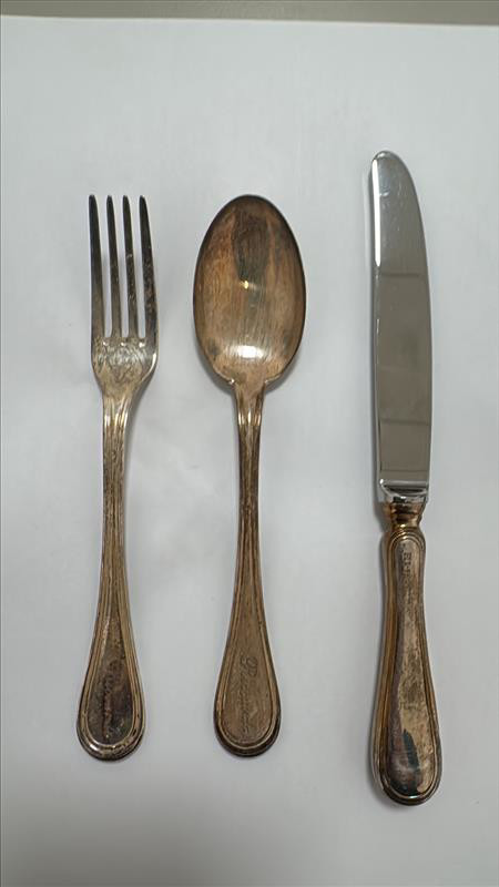 Forchetta cucchiaio coltello argento