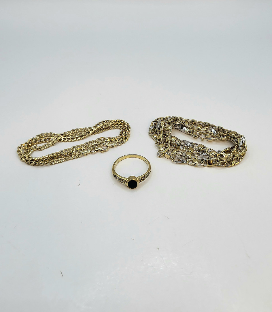 Anello e due collane oro pietre 