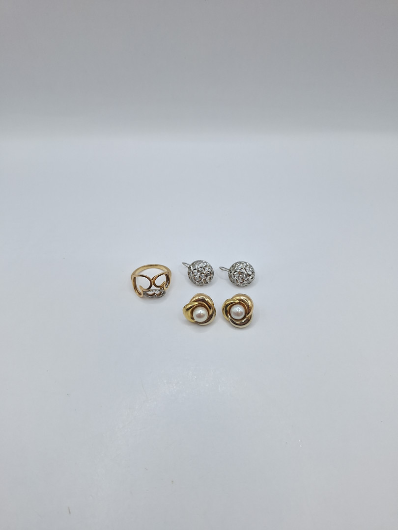 Anello e due paia orecchini oro perle pietre