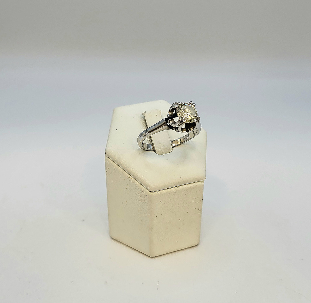 Anello oro diamante