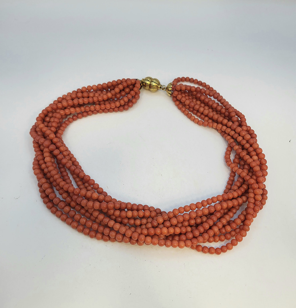 Collana corallo oro
