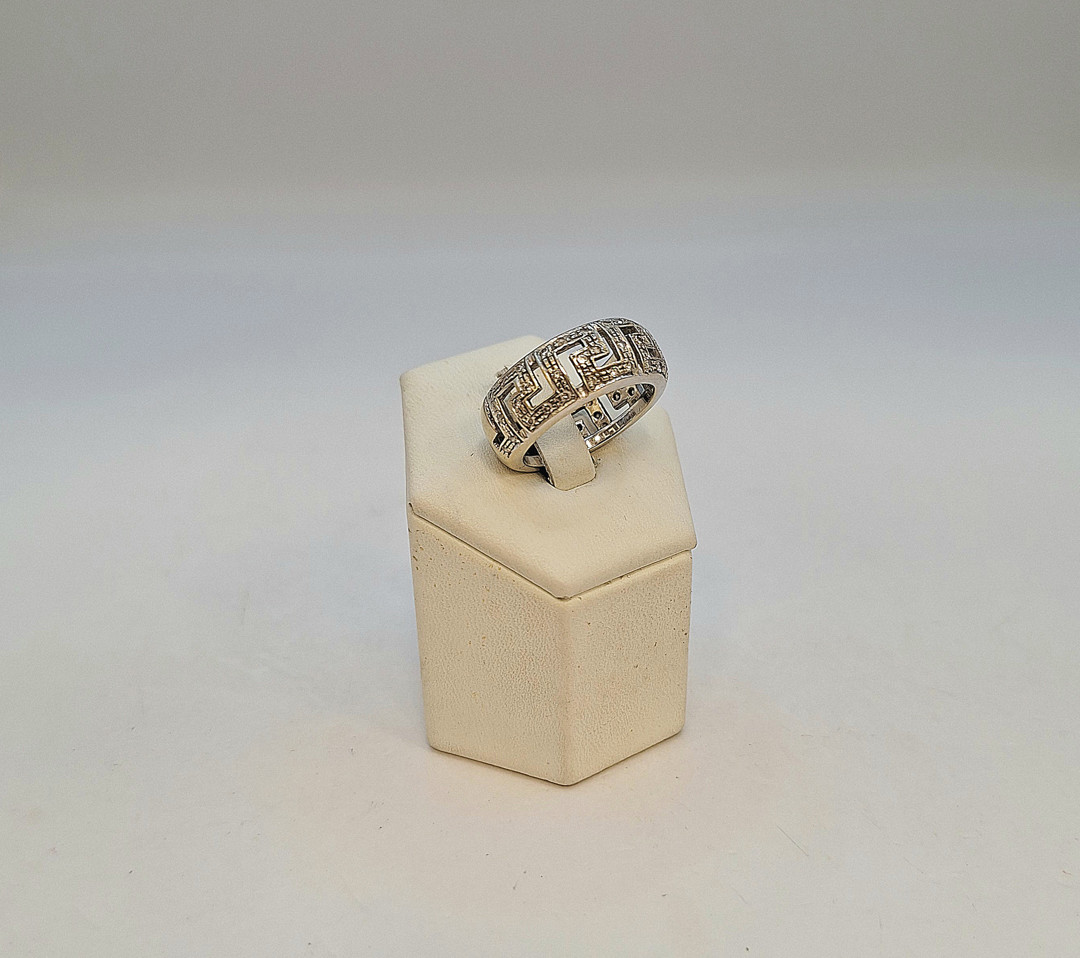 Anello oro diamanti pietre