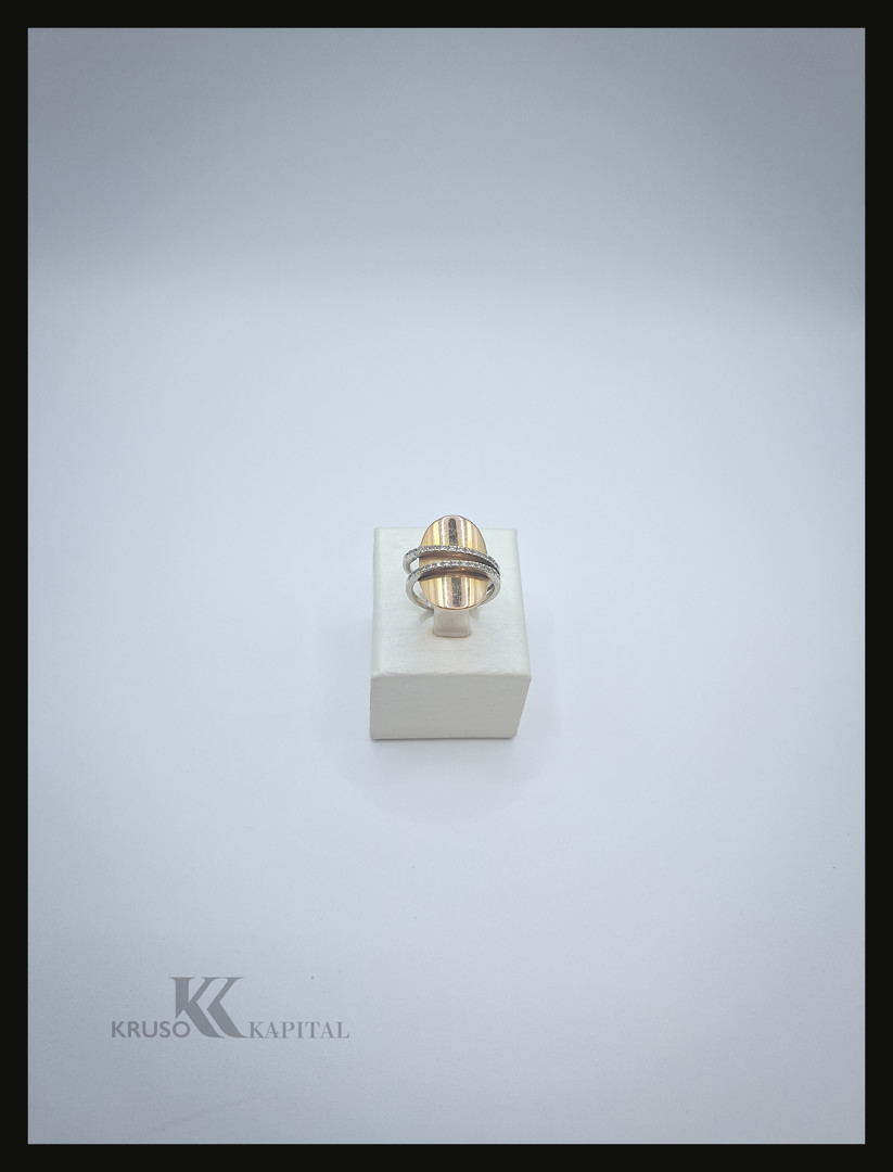 Anello oro con diamantini