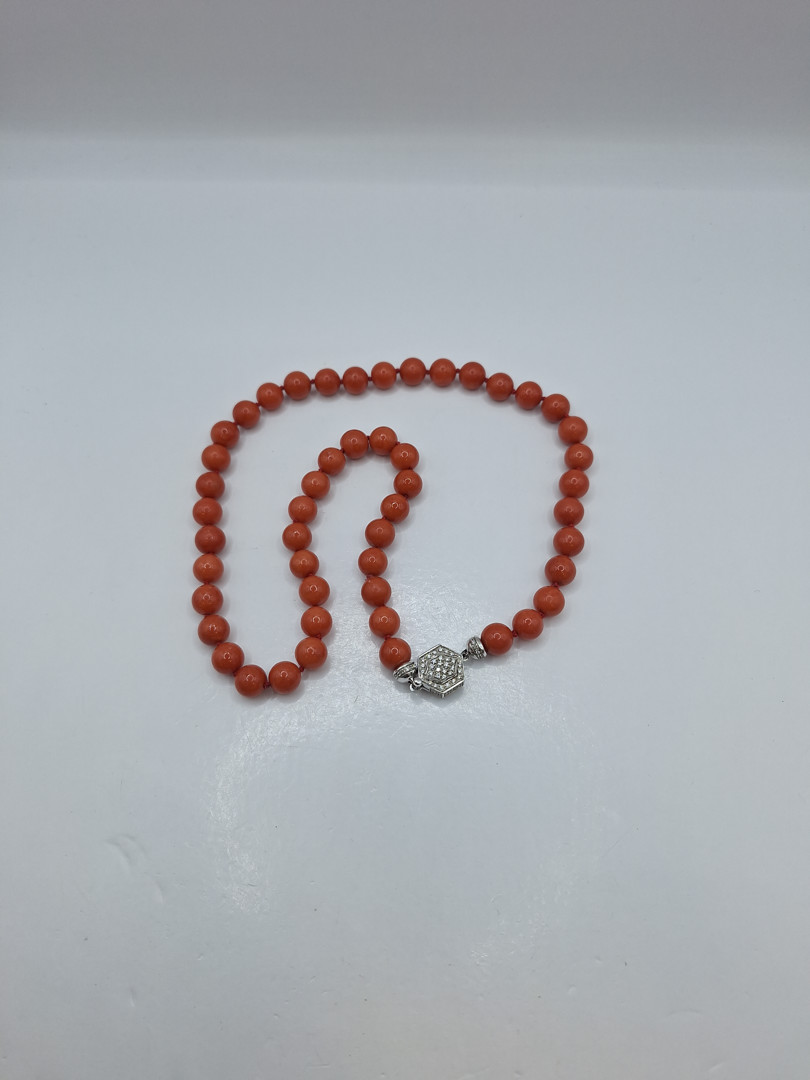 Collana corallo oro diamanti