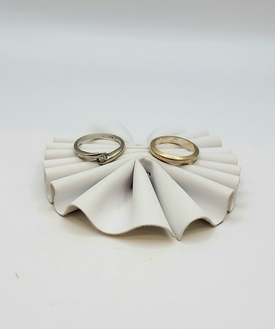 Due anelli oro diamante