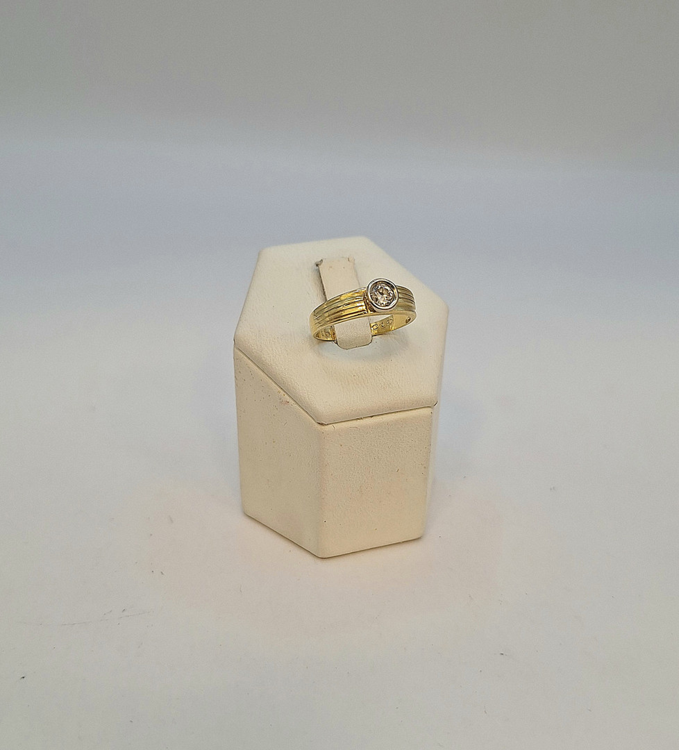 Anello oro diamante