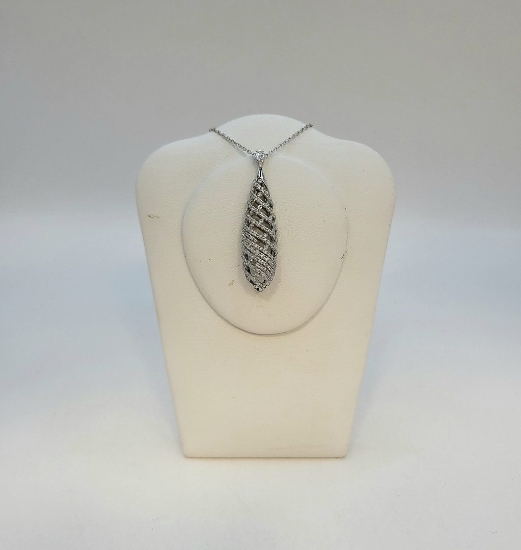 Collana e ciondolo oro diamanti a firma Salvini 