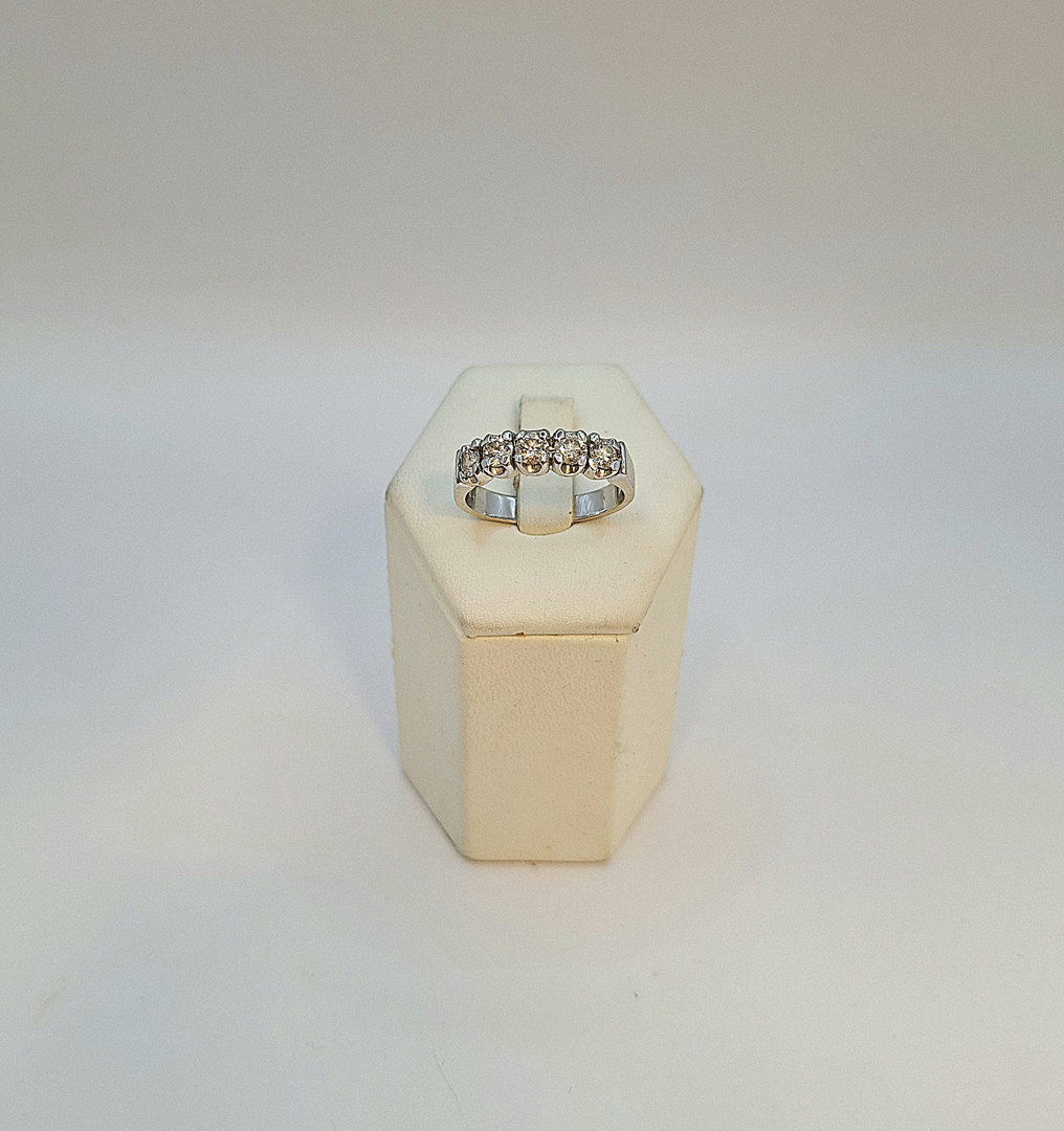 Anello oro diamanti 