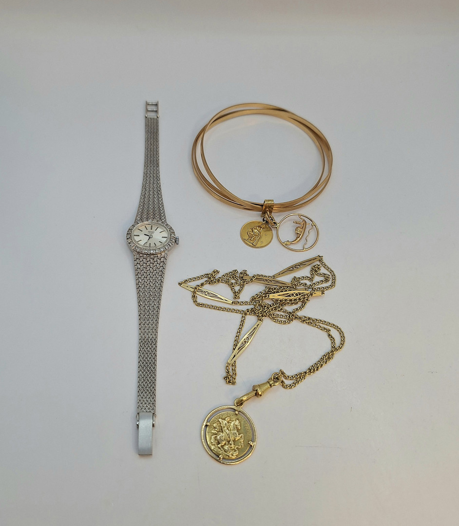 Vari oggetti oro diamantini