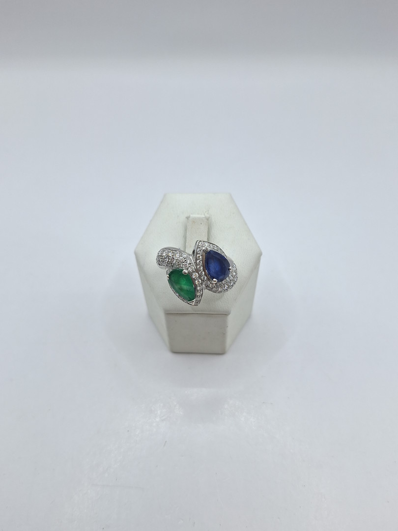 Anello oro pietre diamanti