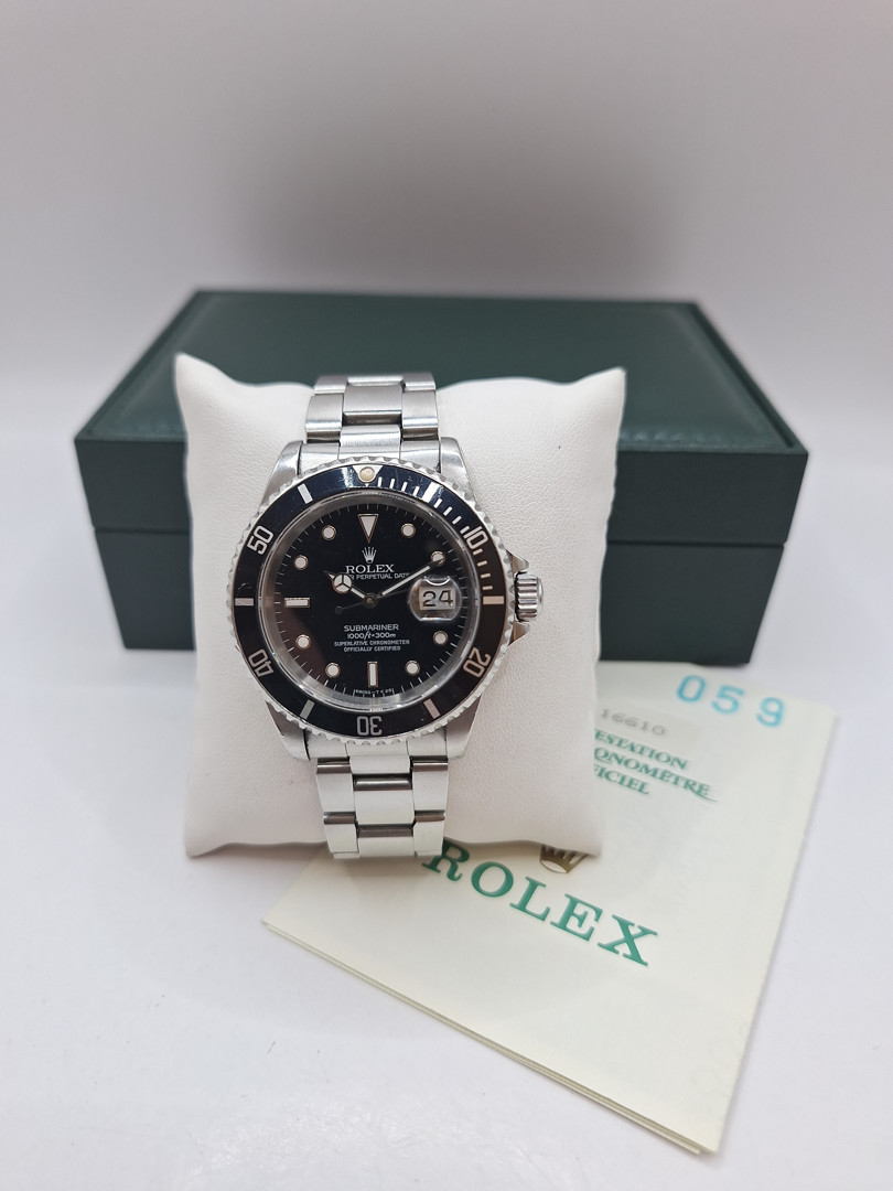 Orologio acciaio Rolex Submariner scatola e garanzia a corredo