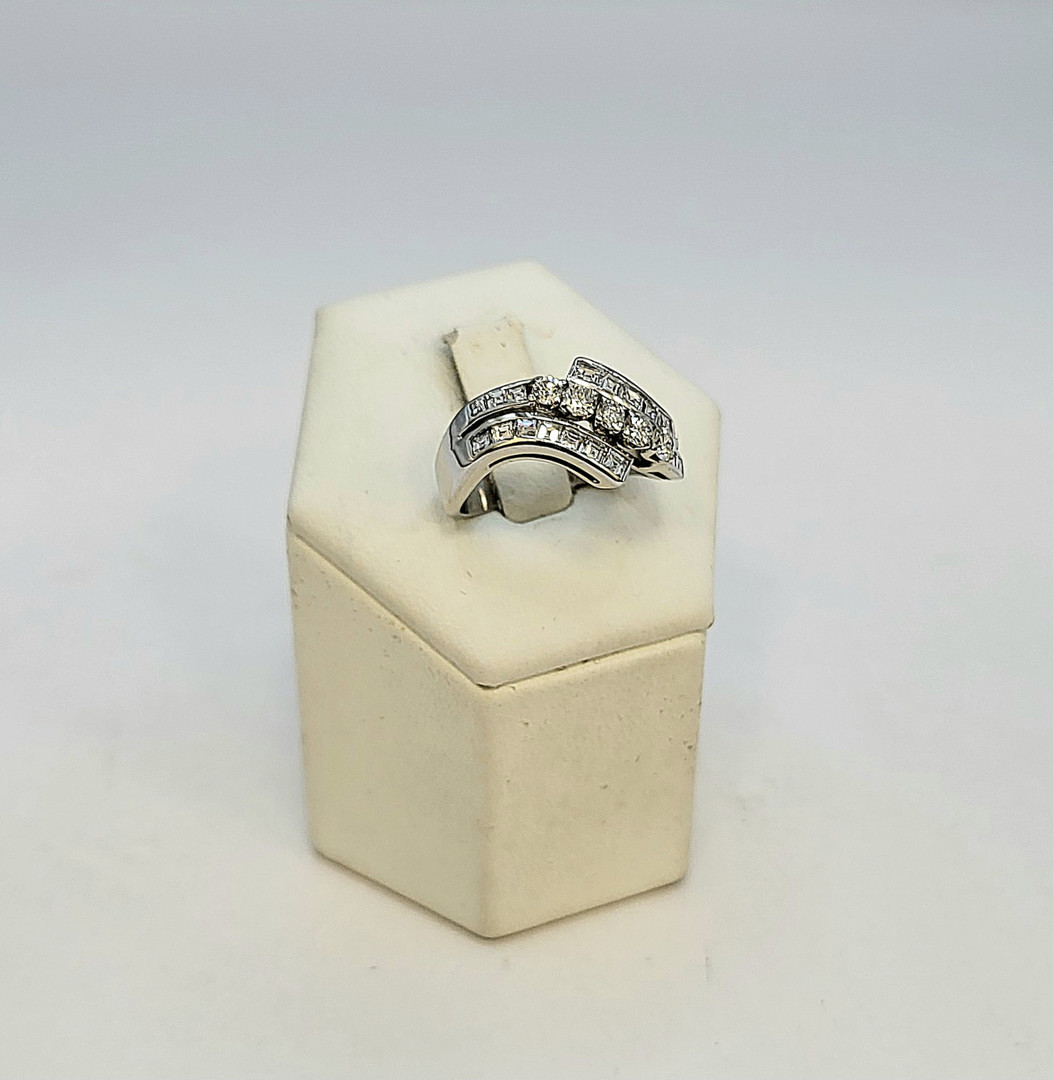 Anello oro diamanti