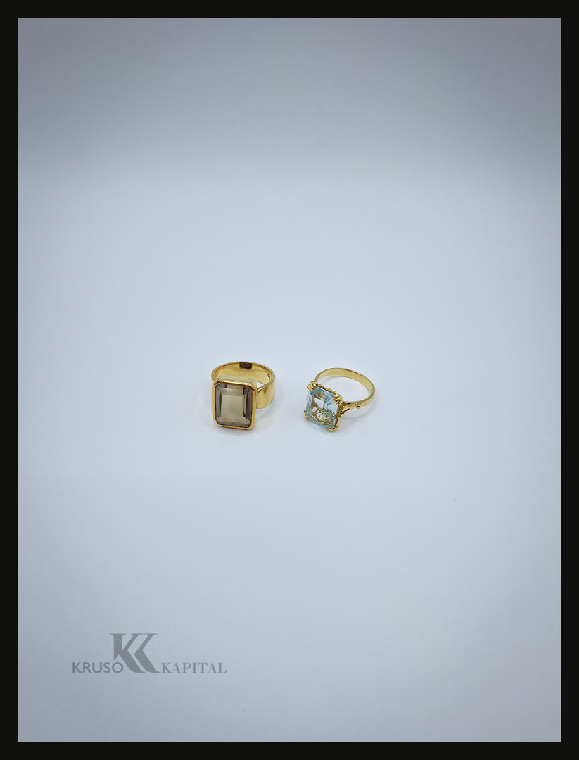 Due anelli oro pietre