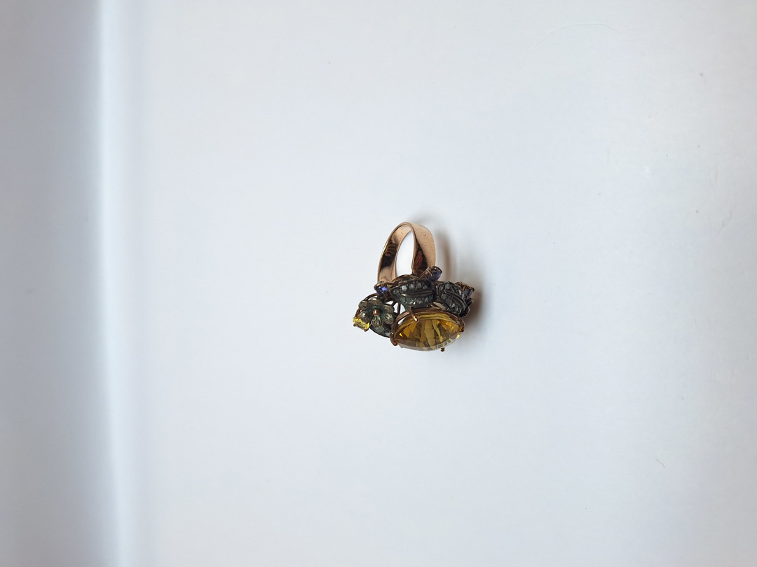 Anello oro argento pietre