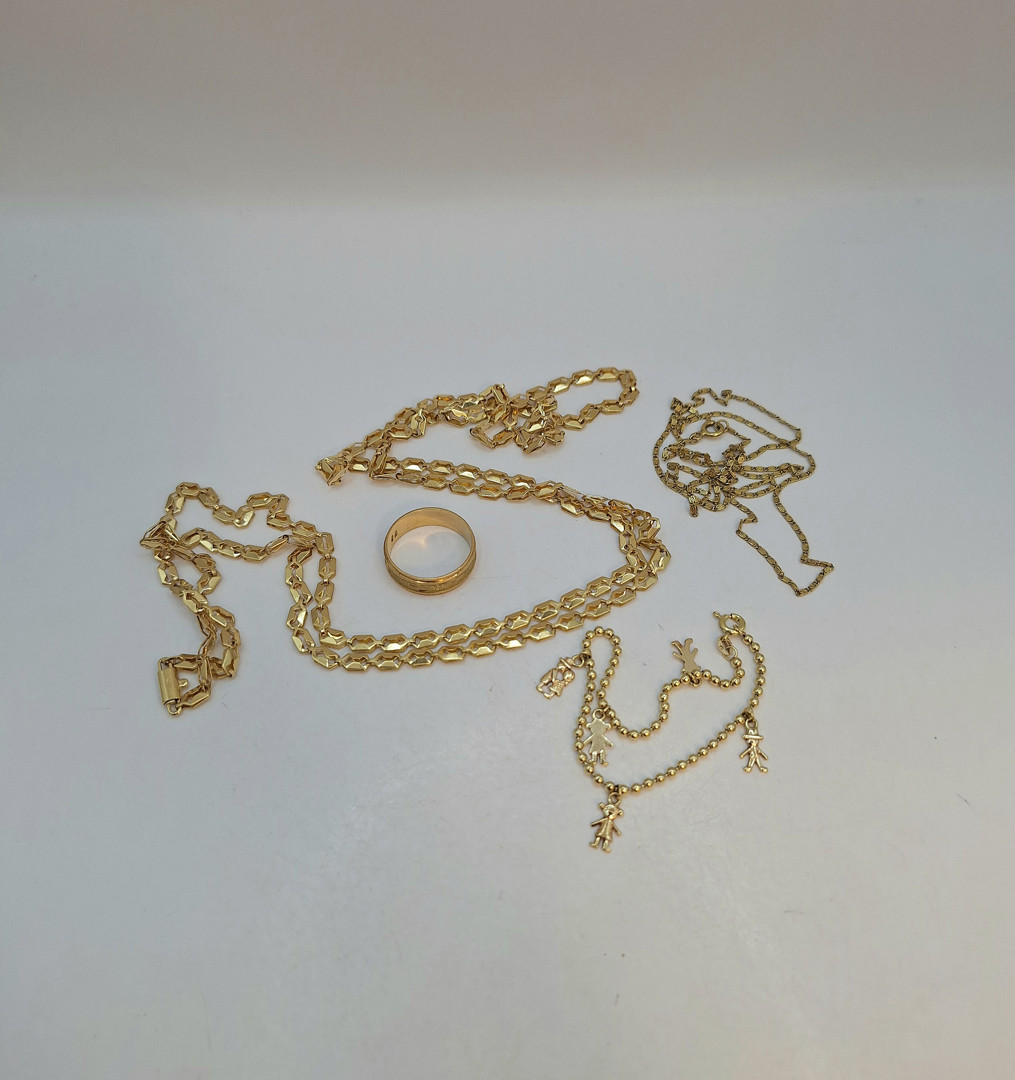 Vari oggetti oro