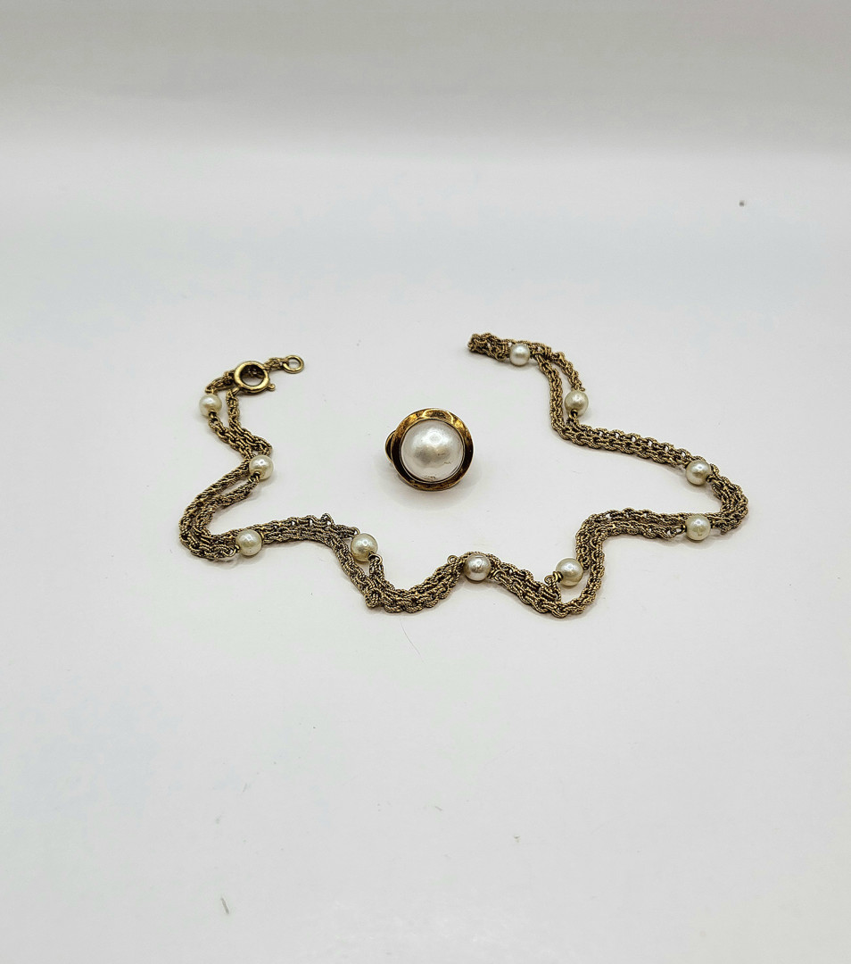 Collana e orecchino oro perle