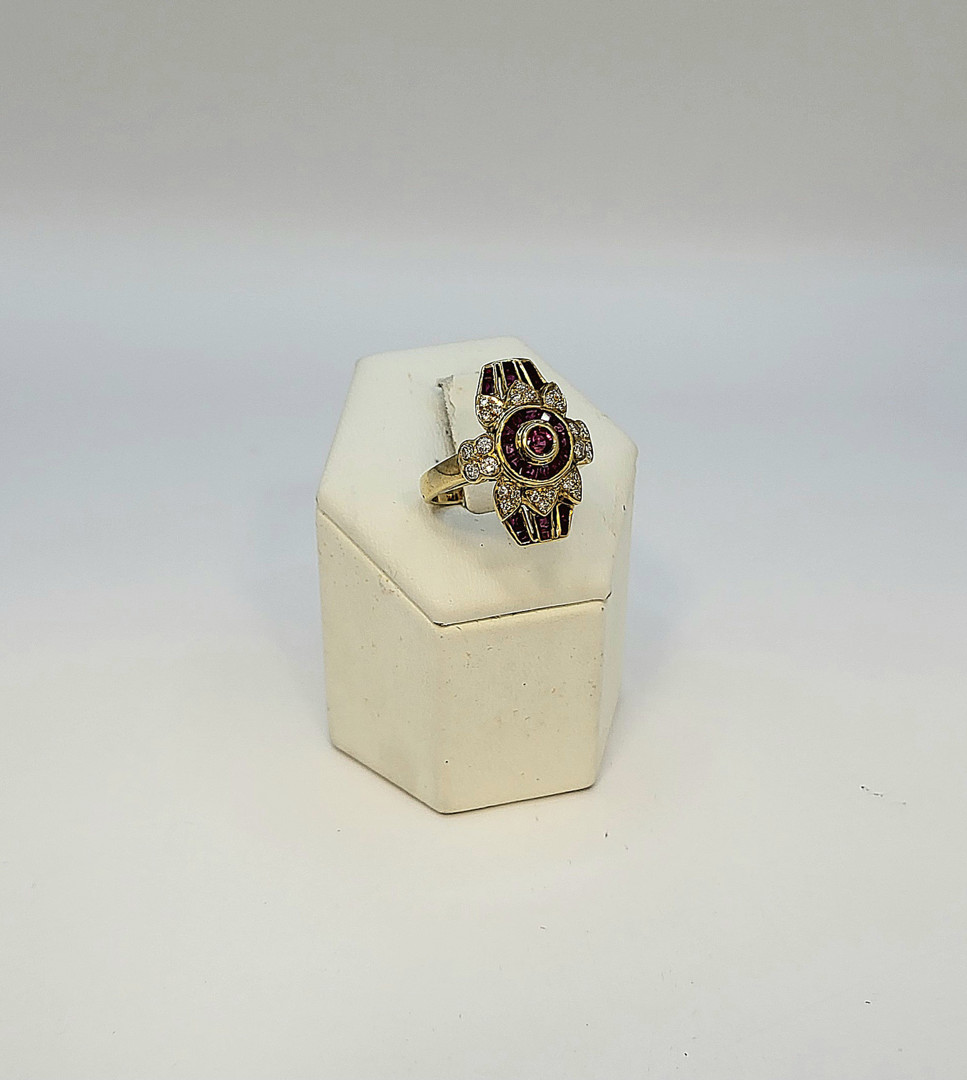 Anello oro pietre diamantini