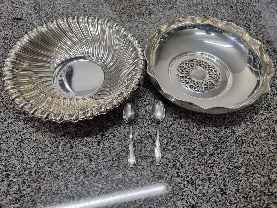 Vari oggetti argento