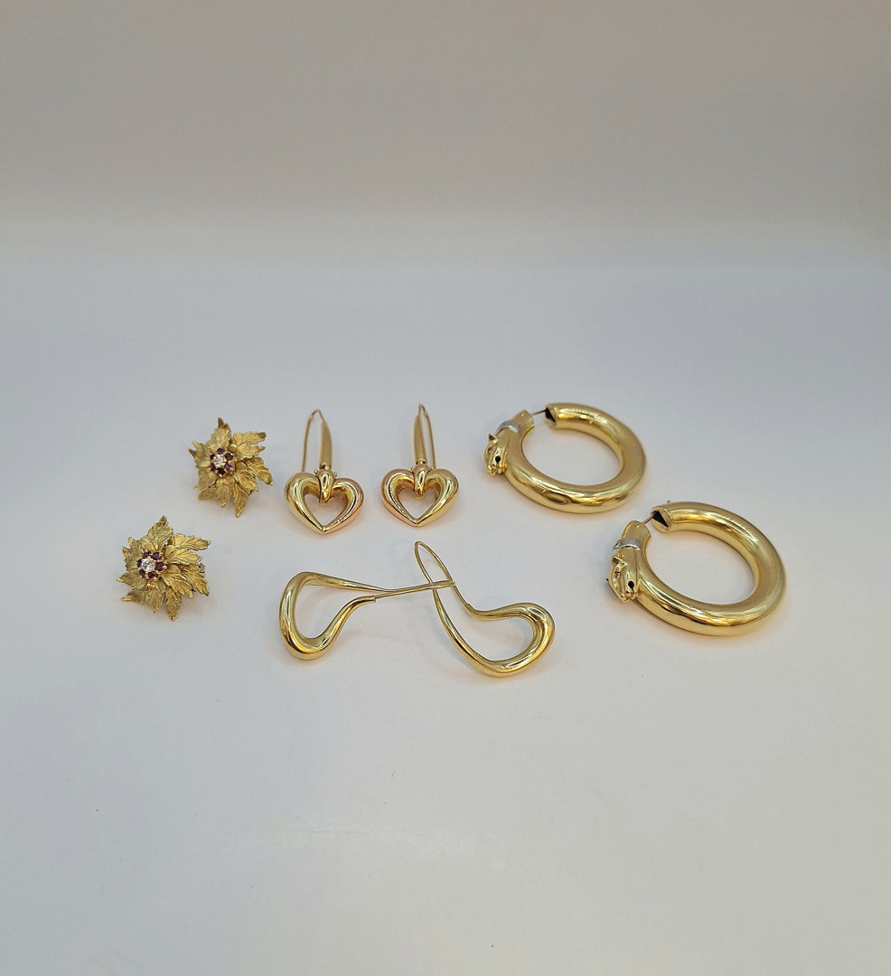 Quattro paia orecchini oro pietre