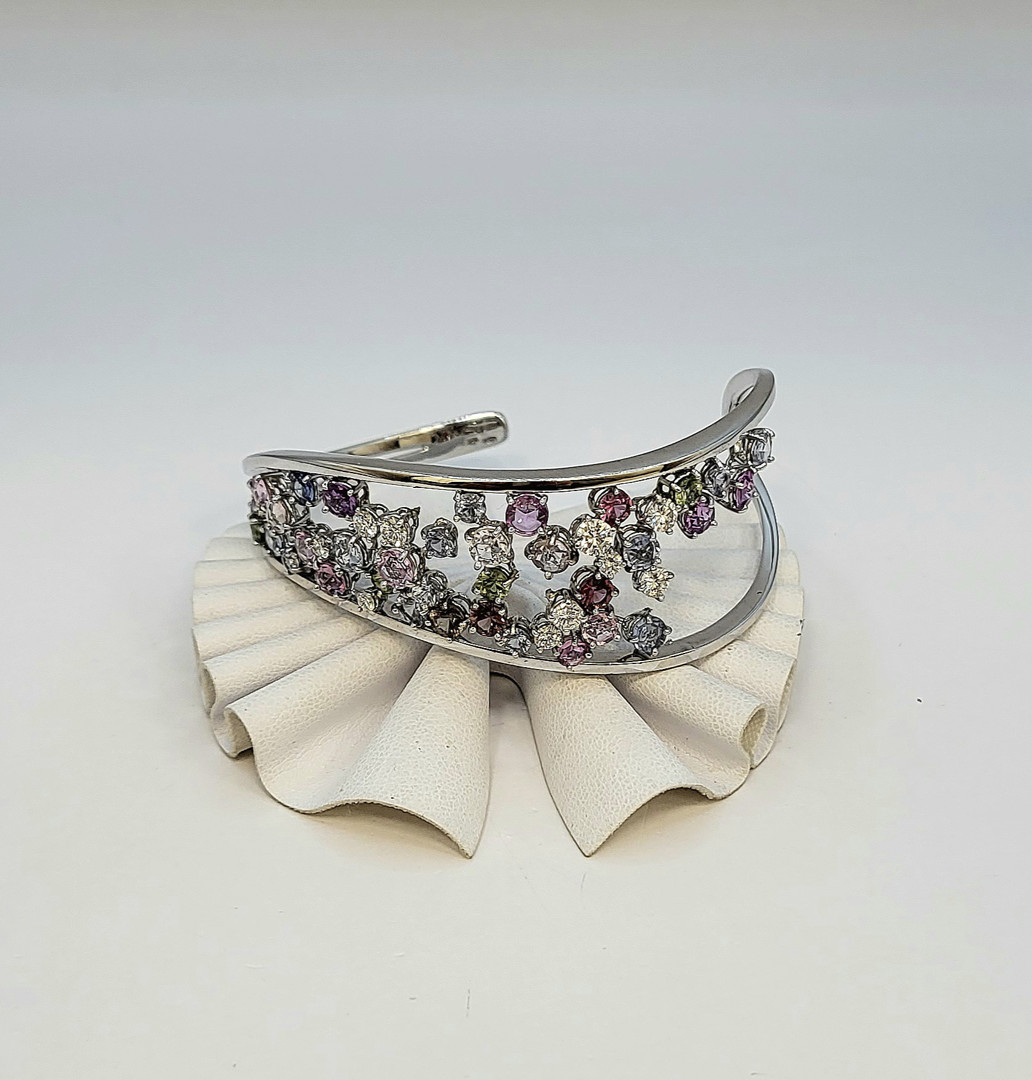 Bracciale oro pietre diamanti
