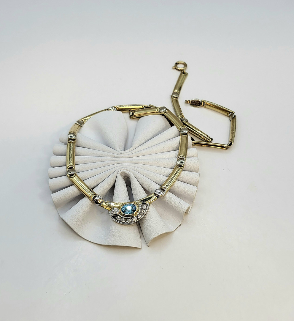 Collana oro pietre