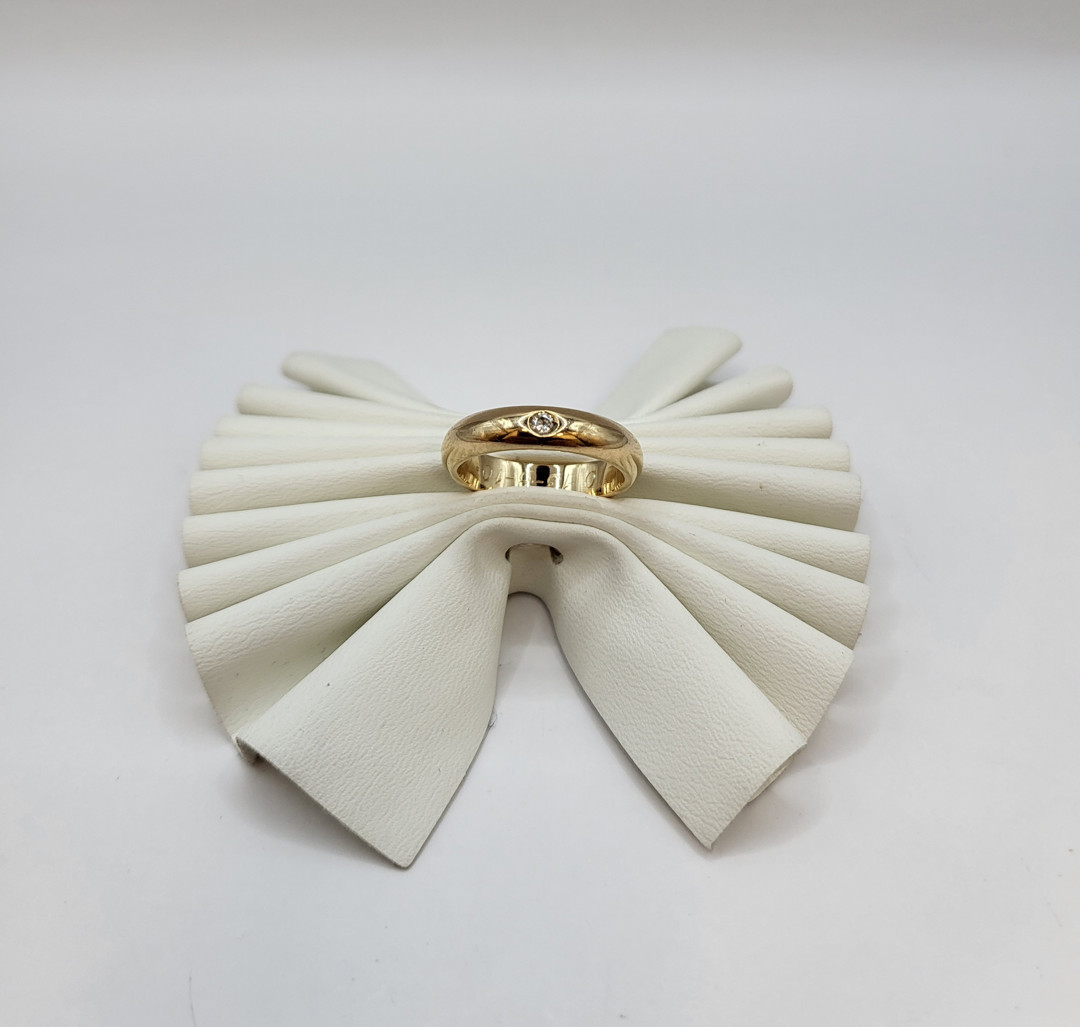 Anello oro diamantino