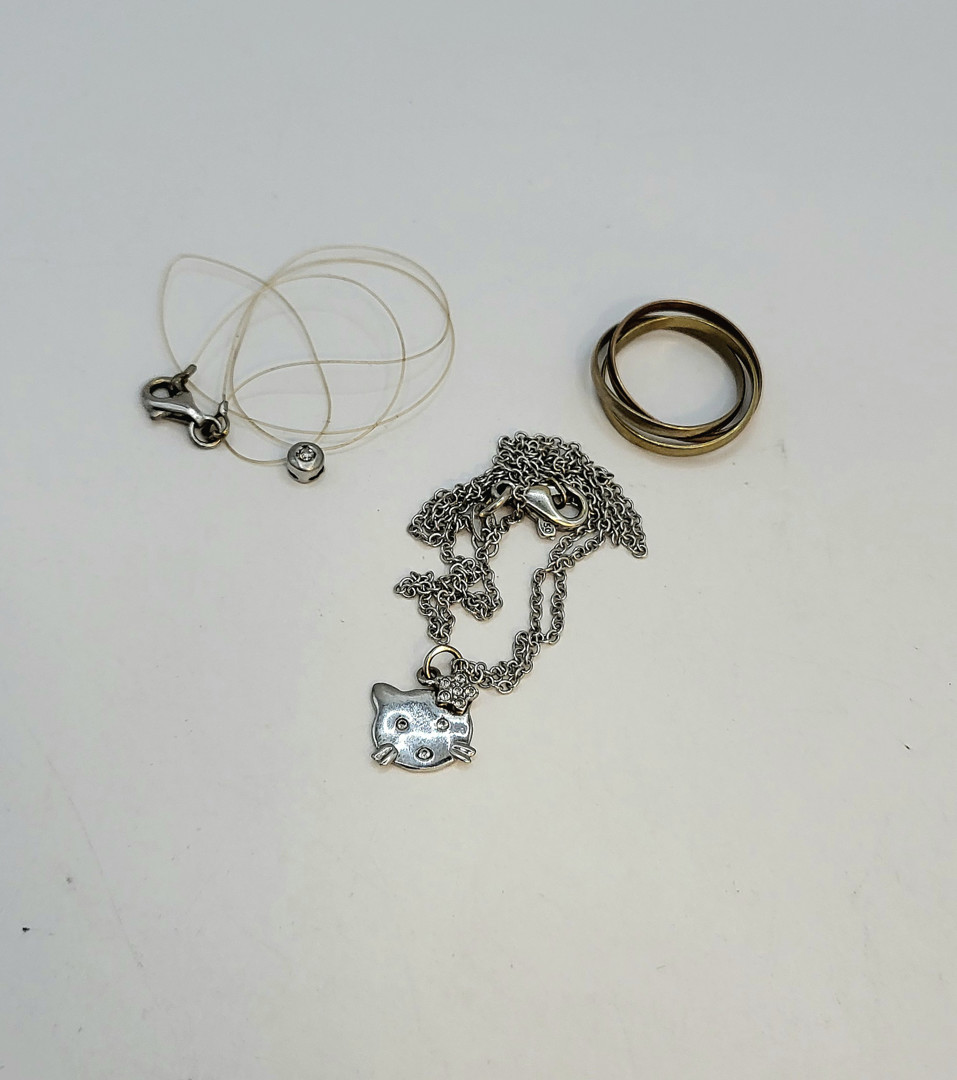 Vari oggetti oro pietre 