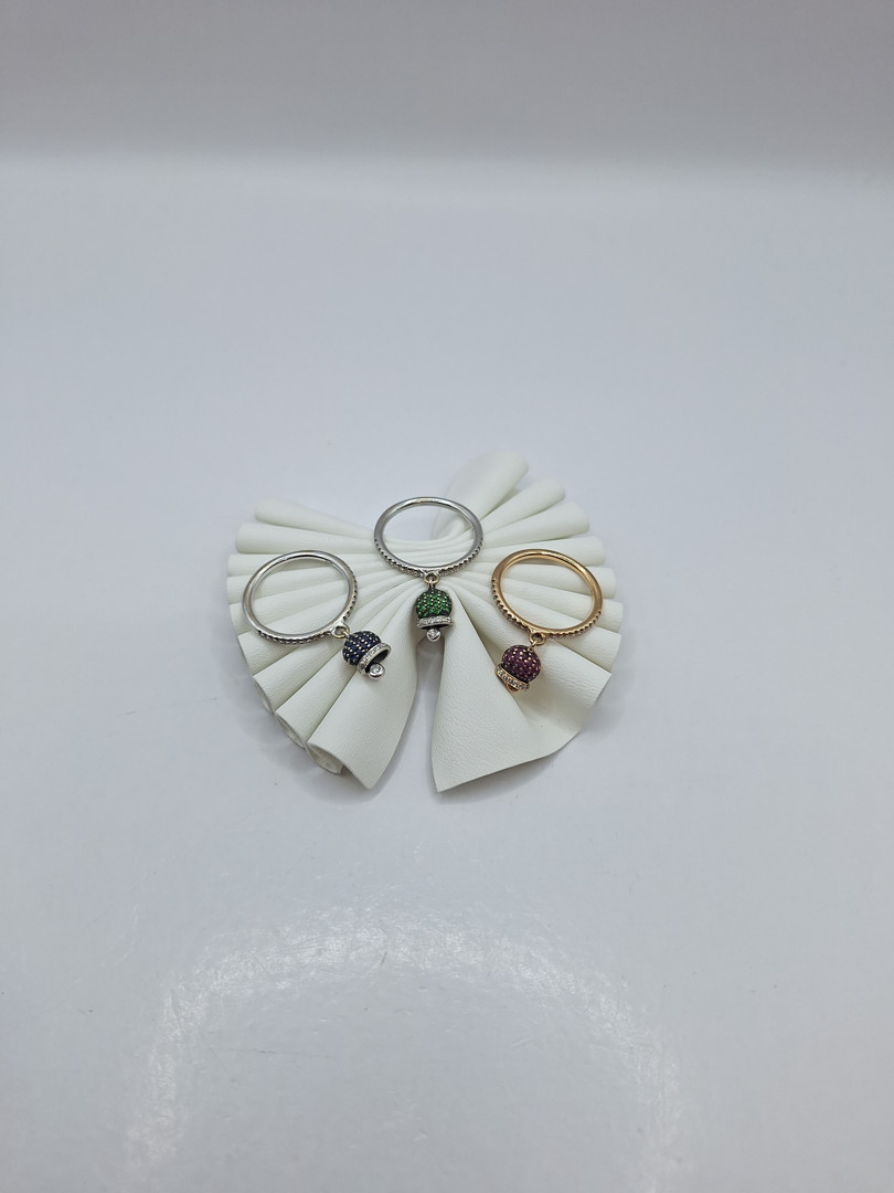 Tre anelli oro pietre diamantini