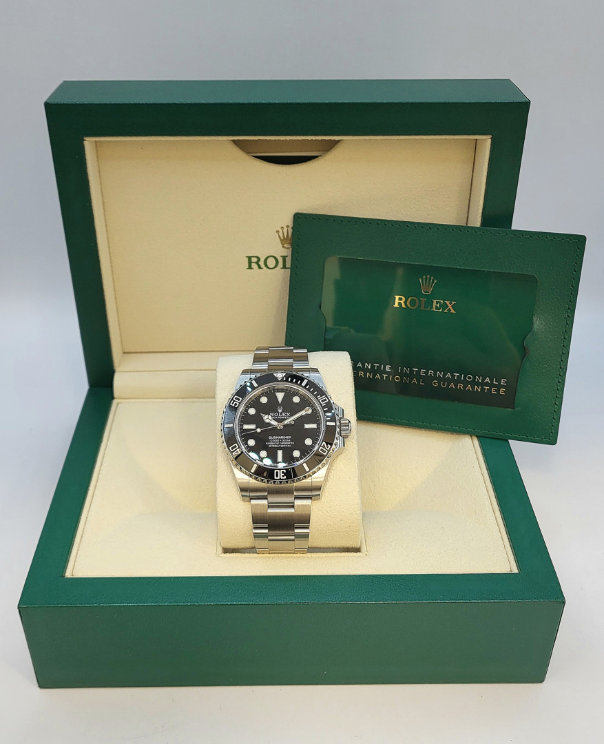 Orologio acciaio ghiera ceramica Rolex Submariner scatola e garanzia a corredo