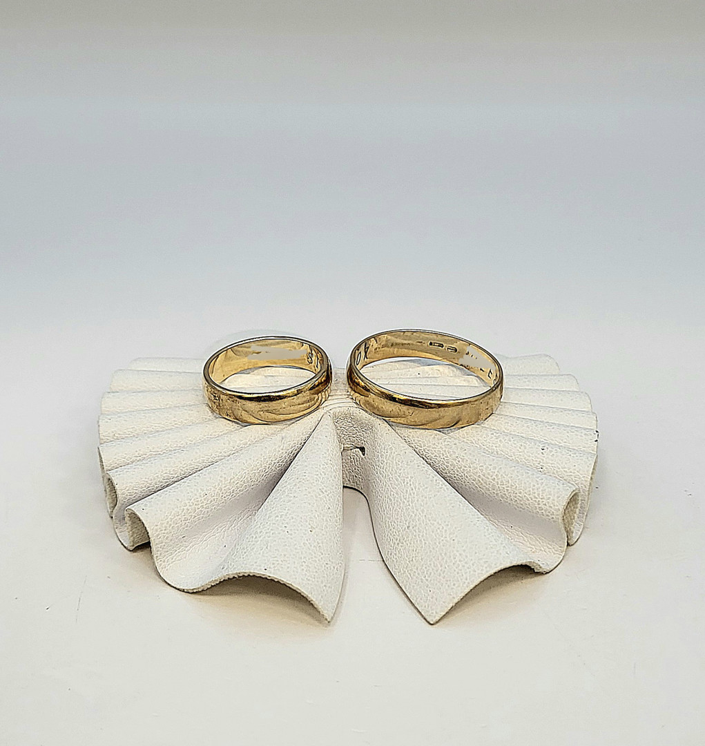 Due anelli oro