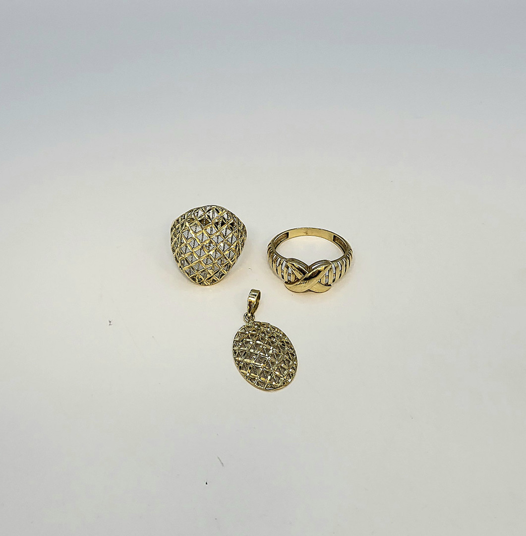 2 anelli ciondolo oro