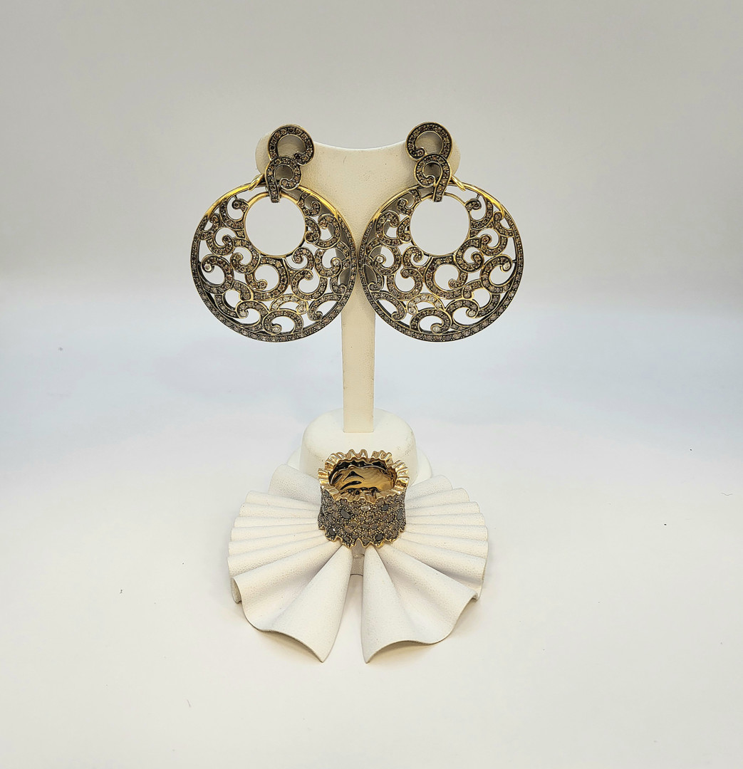 Anello paio orecchini oro diamanti