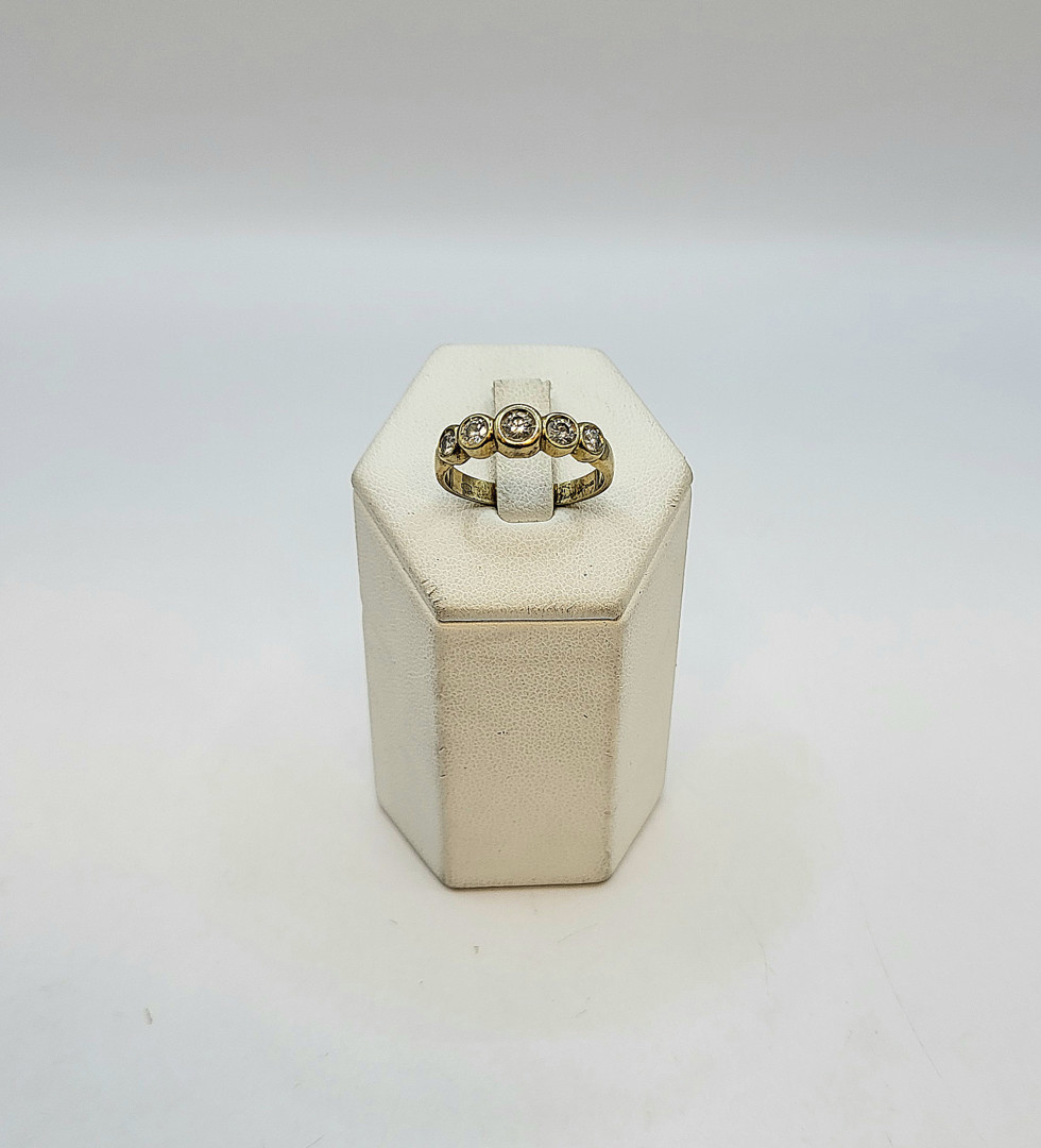 Anello oro diamanti