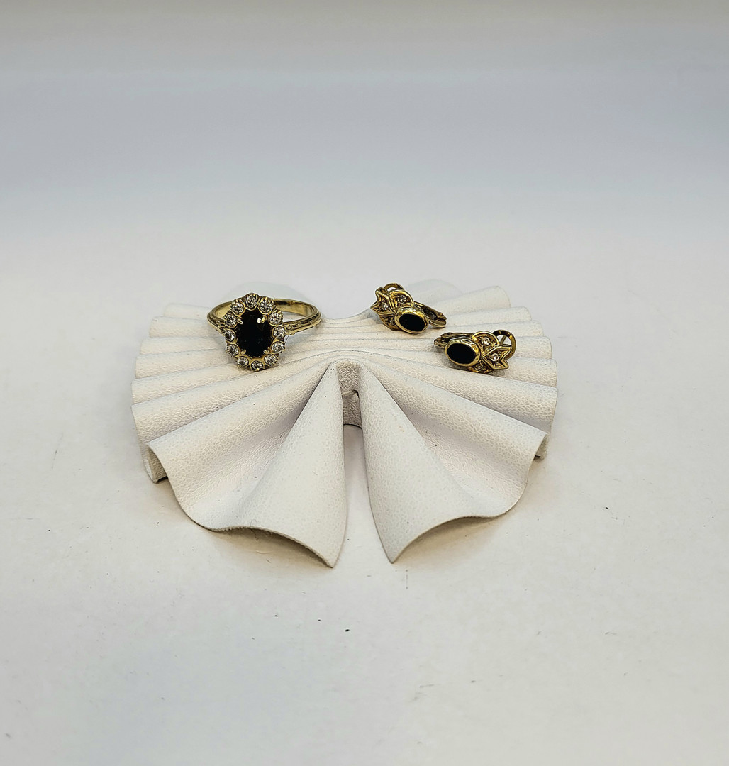 Anello e paio orecchini oro pietre diamantini