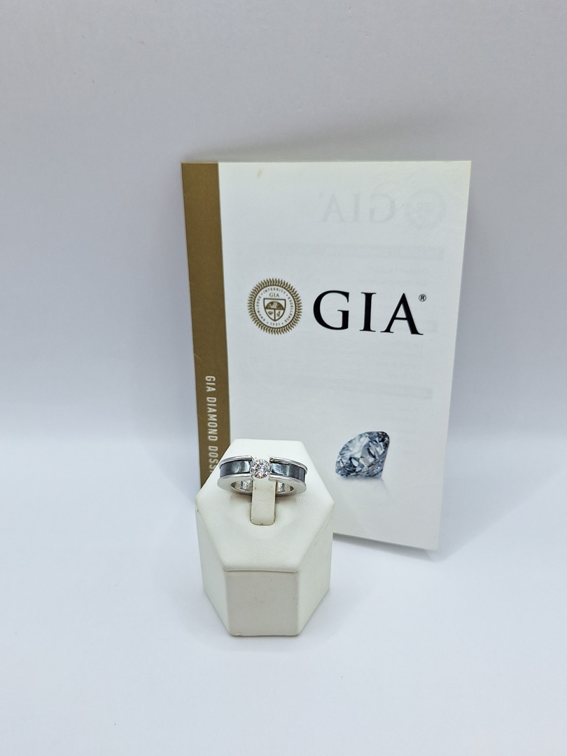 Anello oro diamante
