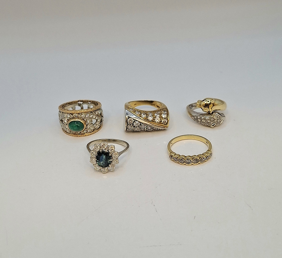 Cinque anelli oro pietre diamantini