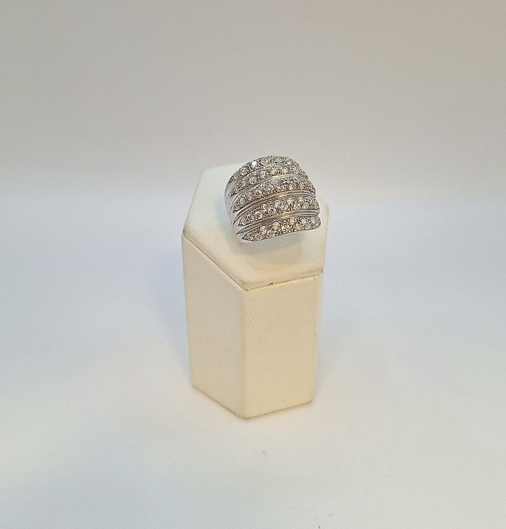 Anello oro pietre 