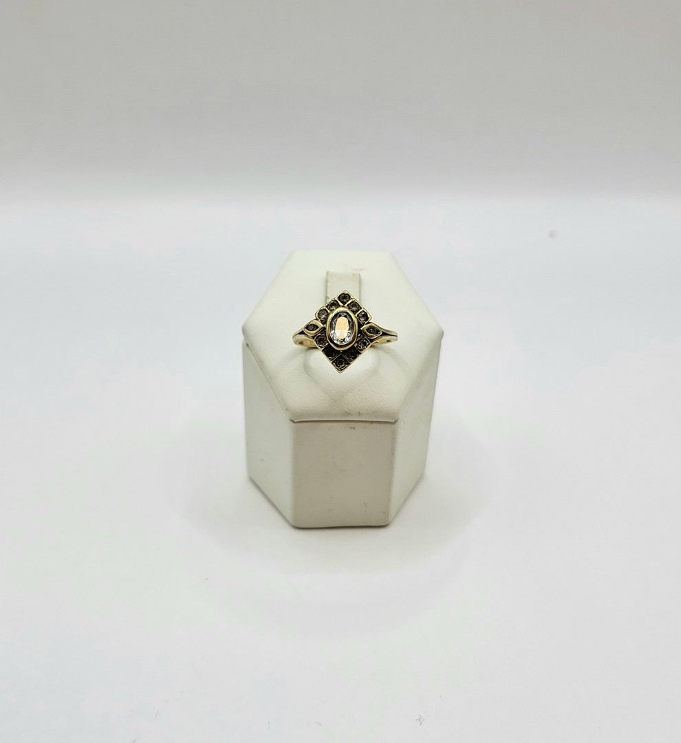 Anello oro pietre