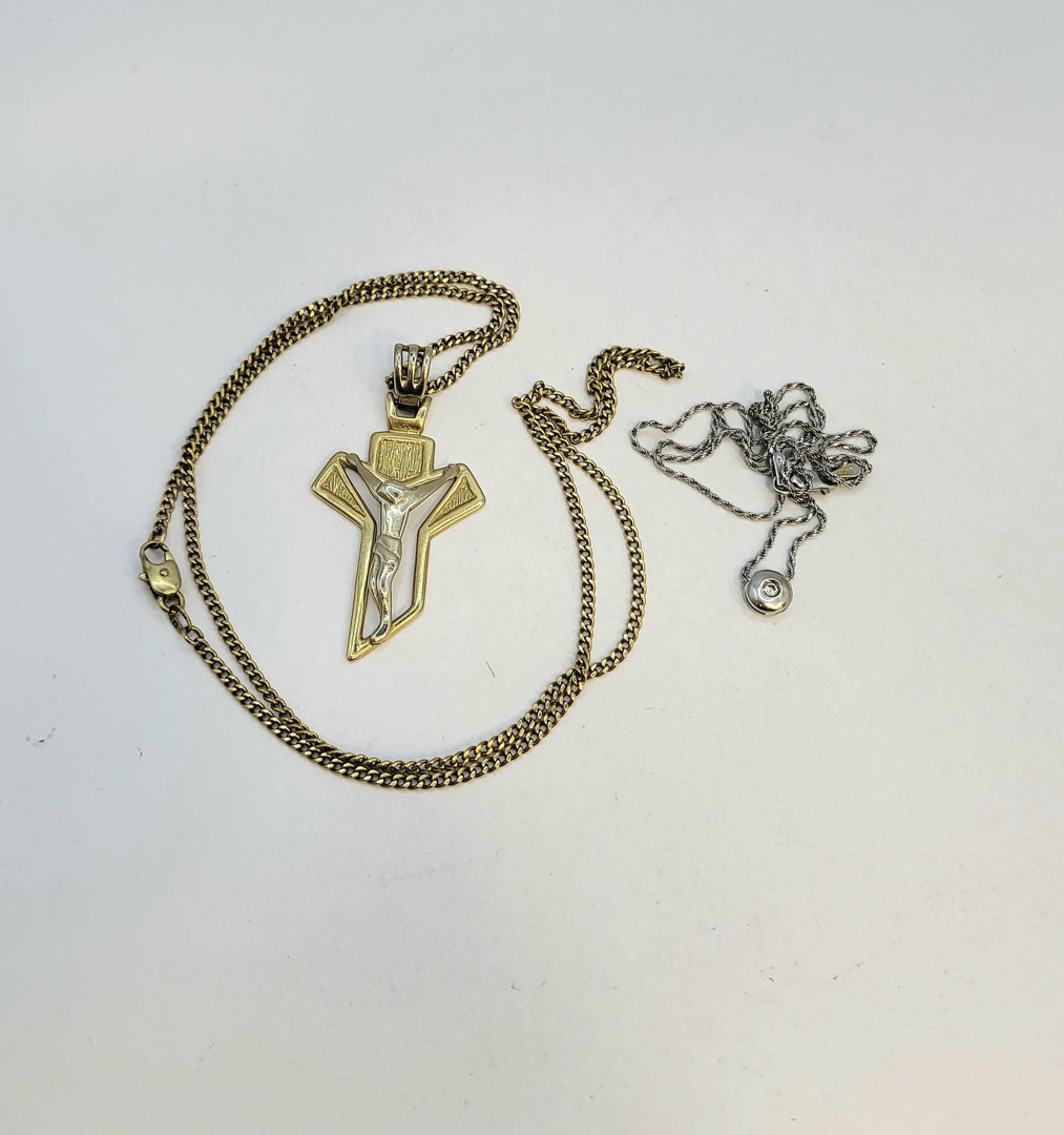 Due collane e croce oro diamantino