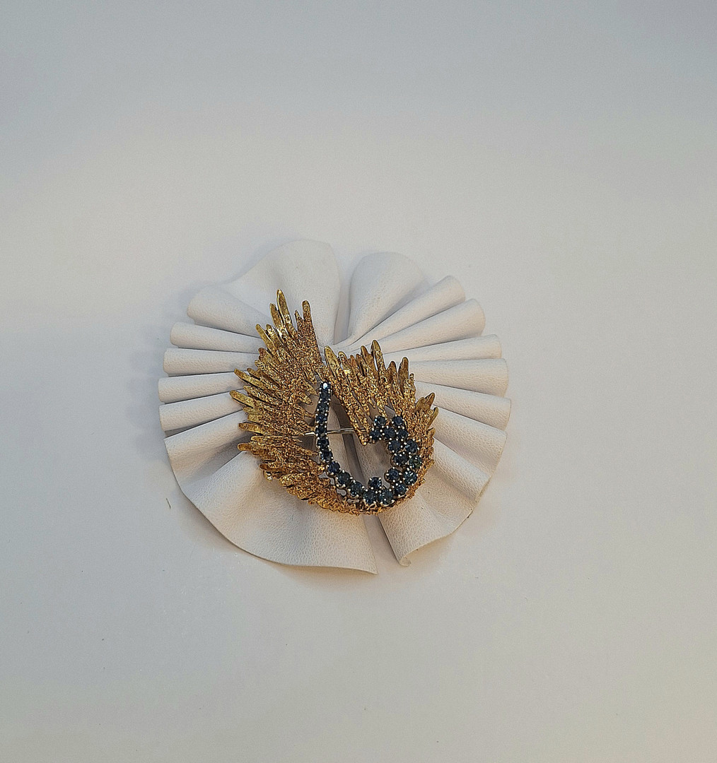 Spilla oro pietre