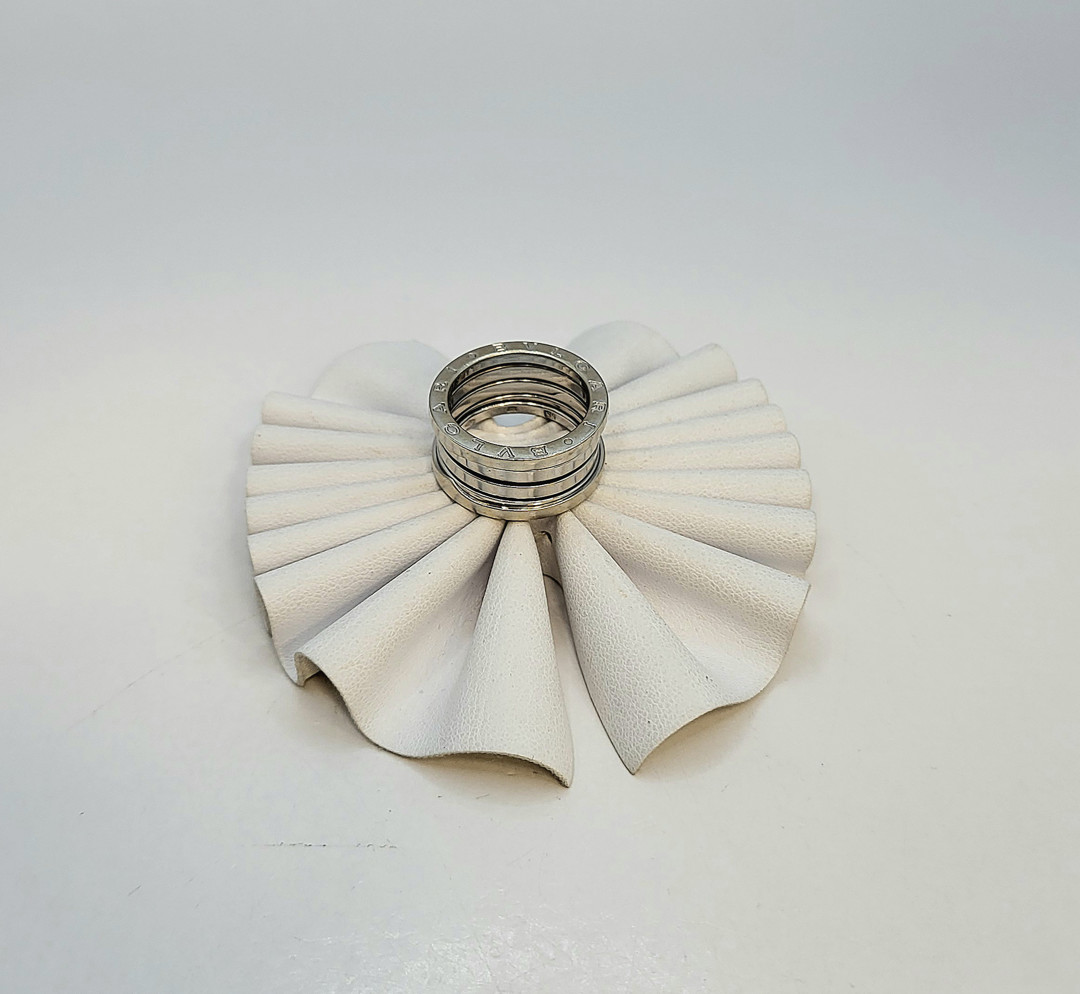 Anello oro a firma Bulgari