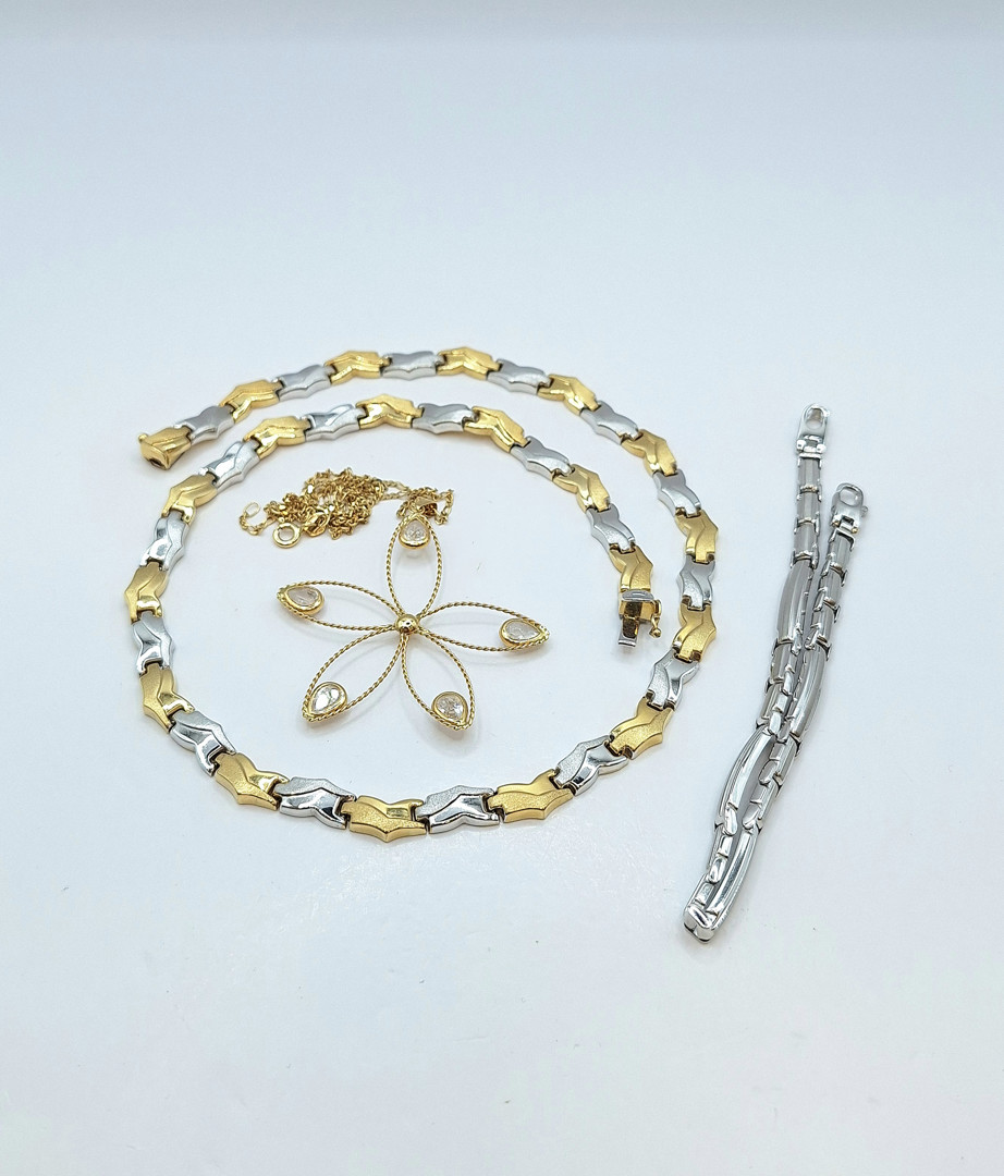 Collana catenina ciondolo bracciale oro pietre