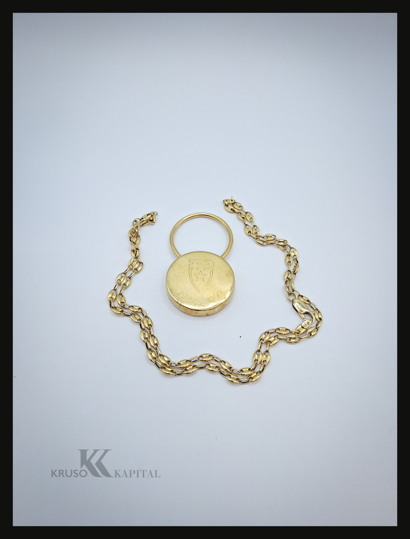 Portachiavi e collana oro