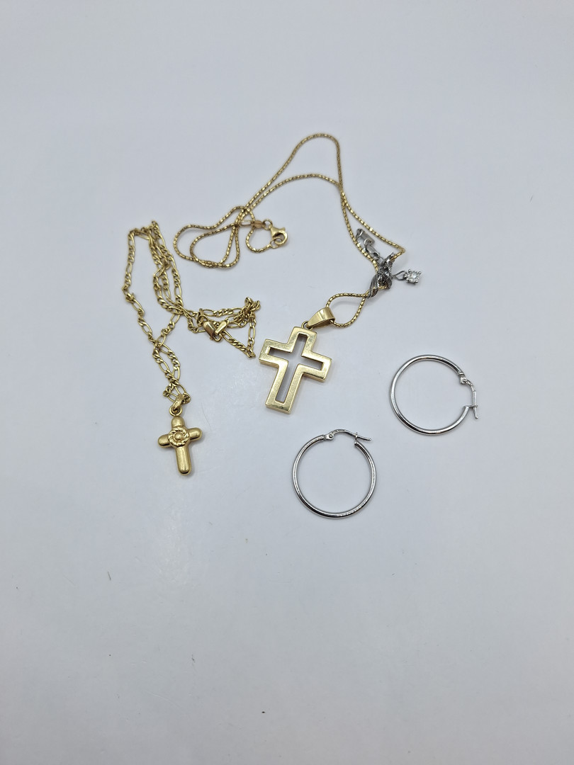 Vari oggetti oro diamantino